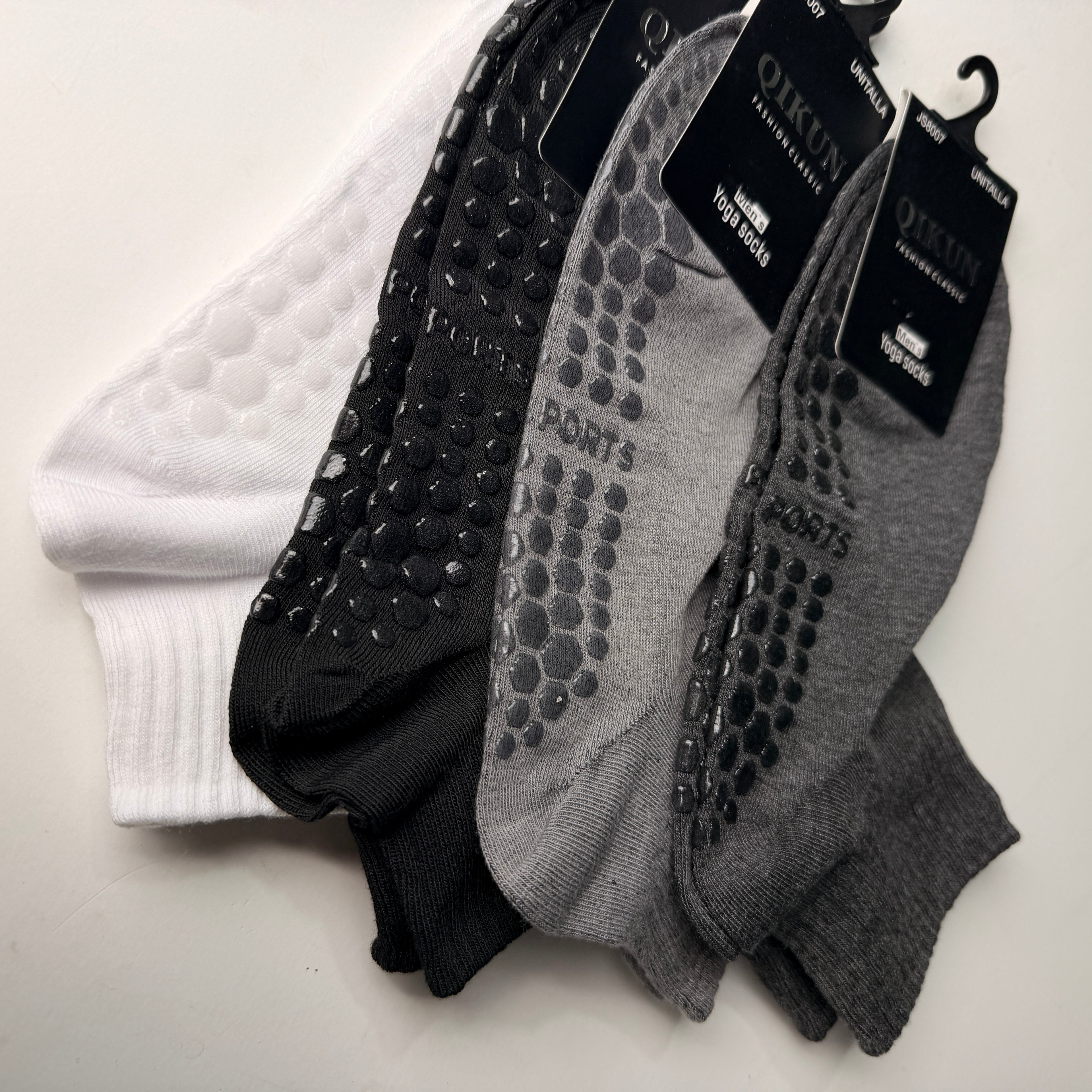 Tin anti derrapante Qikun para Caballero