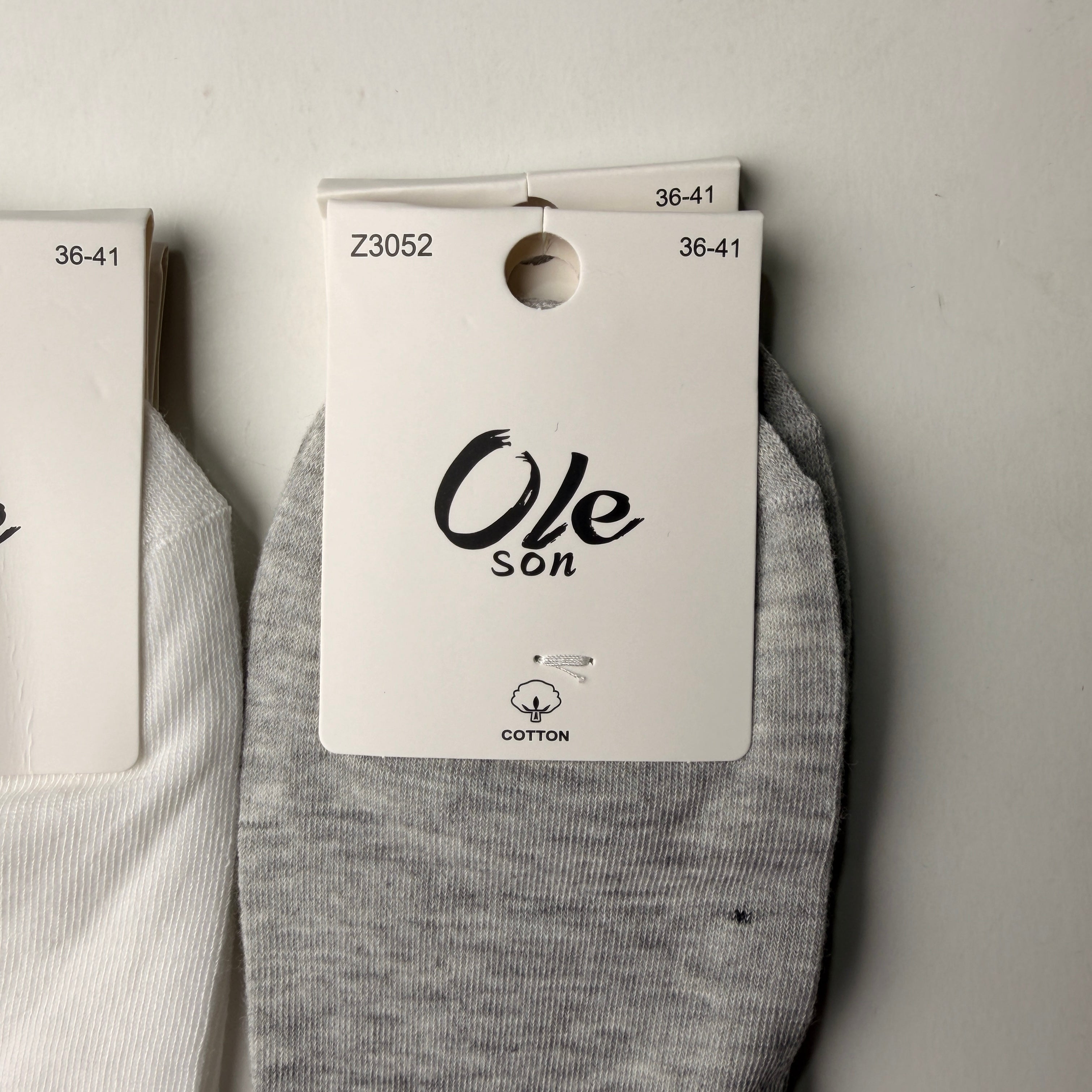 Tin con aplicación Ole son